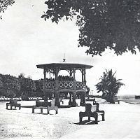 Kiosk on the Malecon 1928
