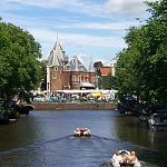 De Waag & boat