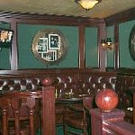 New Bulldog Lounge & Coffeeshop